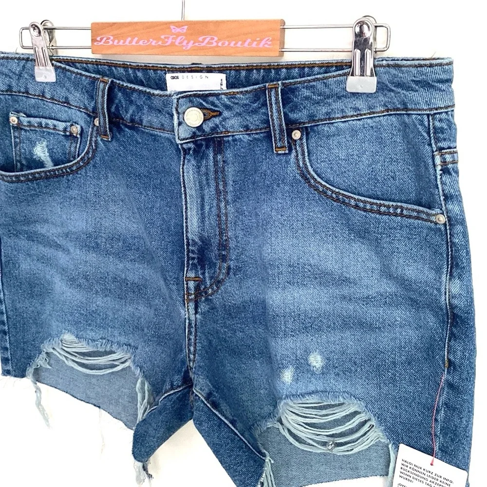(A13) ASOS Women's Blue Denim‎ Distressed Shorts, Size 32, NWT